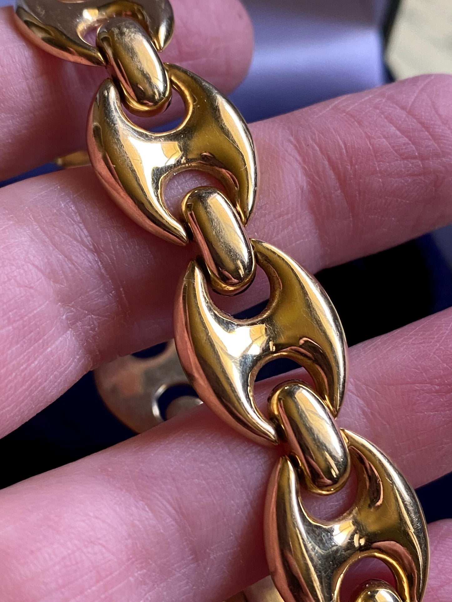 Vintage Heavy & Solid Wide Puffed Mariner Link Bracelet in Sunny 18k Gold c. 1975, Italian, Gucci, Puffy, Anchor, Stacking, Stackable, Chain