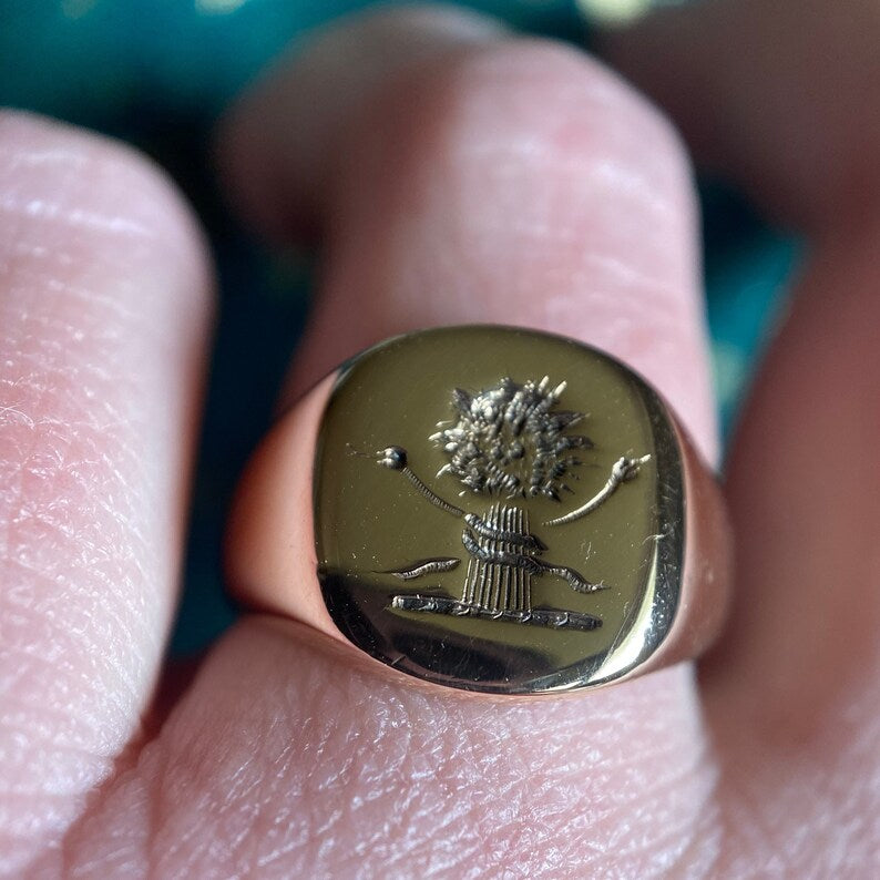 Antique Edwardian Entwined Snakes & Tree Signet Ring in 9k Gold with Full Chester Hallmarks c. 1913, 1900's, Heraldic Crest, Vintage, Art Deco