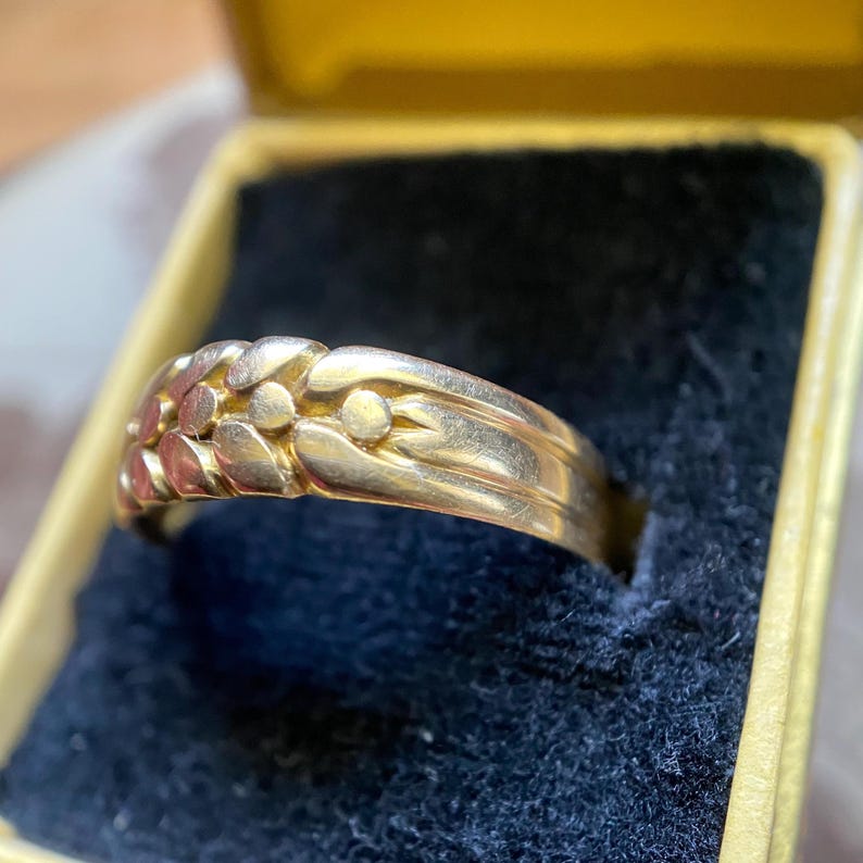 Antique English Victorian Wide 3-Strand Braided Keeper Ring with Full Birmingham Hallmarks in 18k Gold c. 1894, Stacking, Stackable, Band