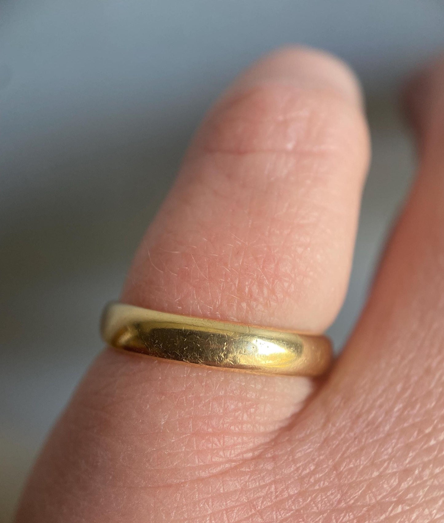 Vintage Plain Stackable Thick Donut Wedding Ring Band in Solid 18k Yellow Gold, Stacking, Midcentury, Art Deco, Eternity, Medium, Rounded