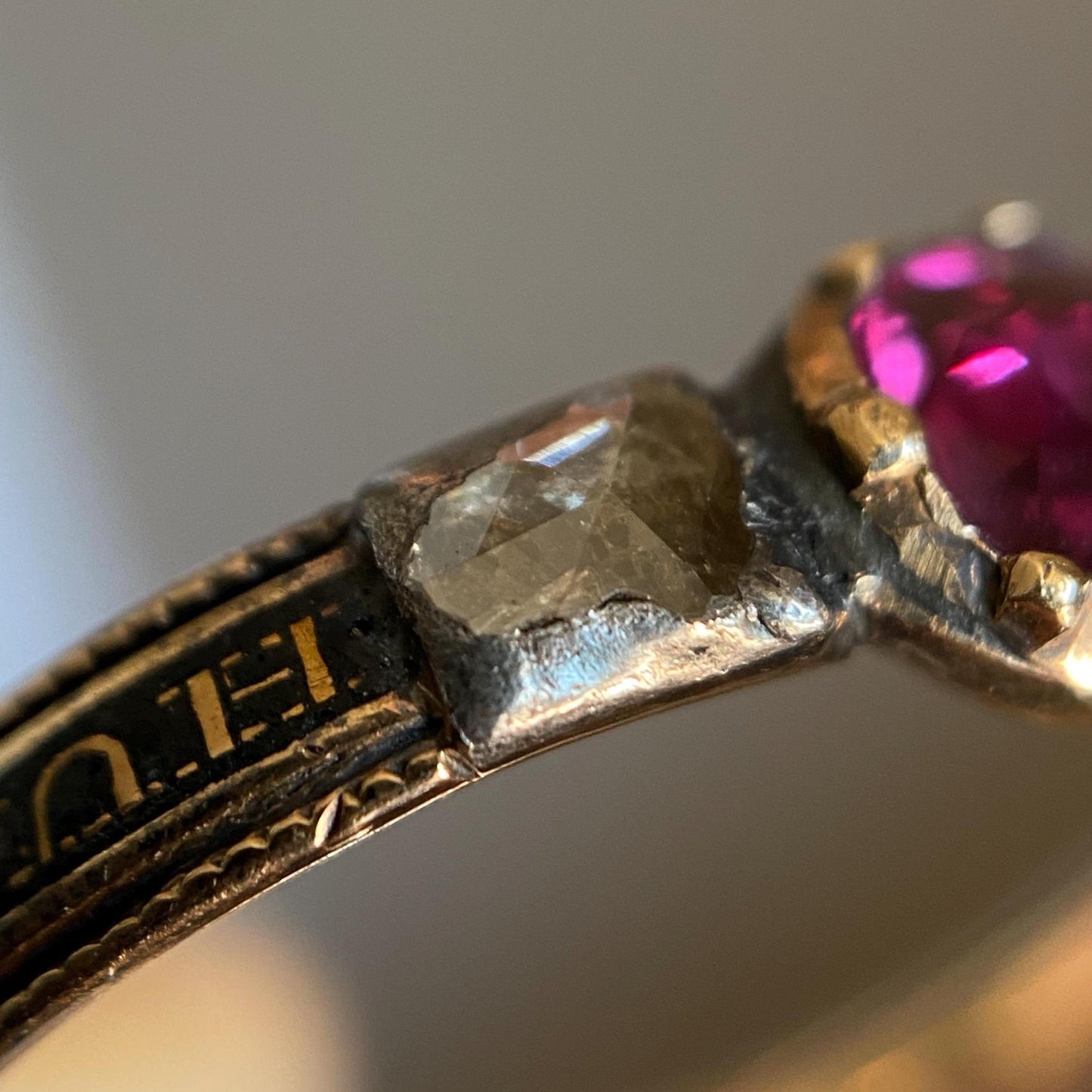Antique Georgian Garnet, Rose-Cut Diamonds and Black Enamel Bejeweled Thin Mourning Band c. 1767 in 18k Gold & Silver, Collet Set, 18th Century