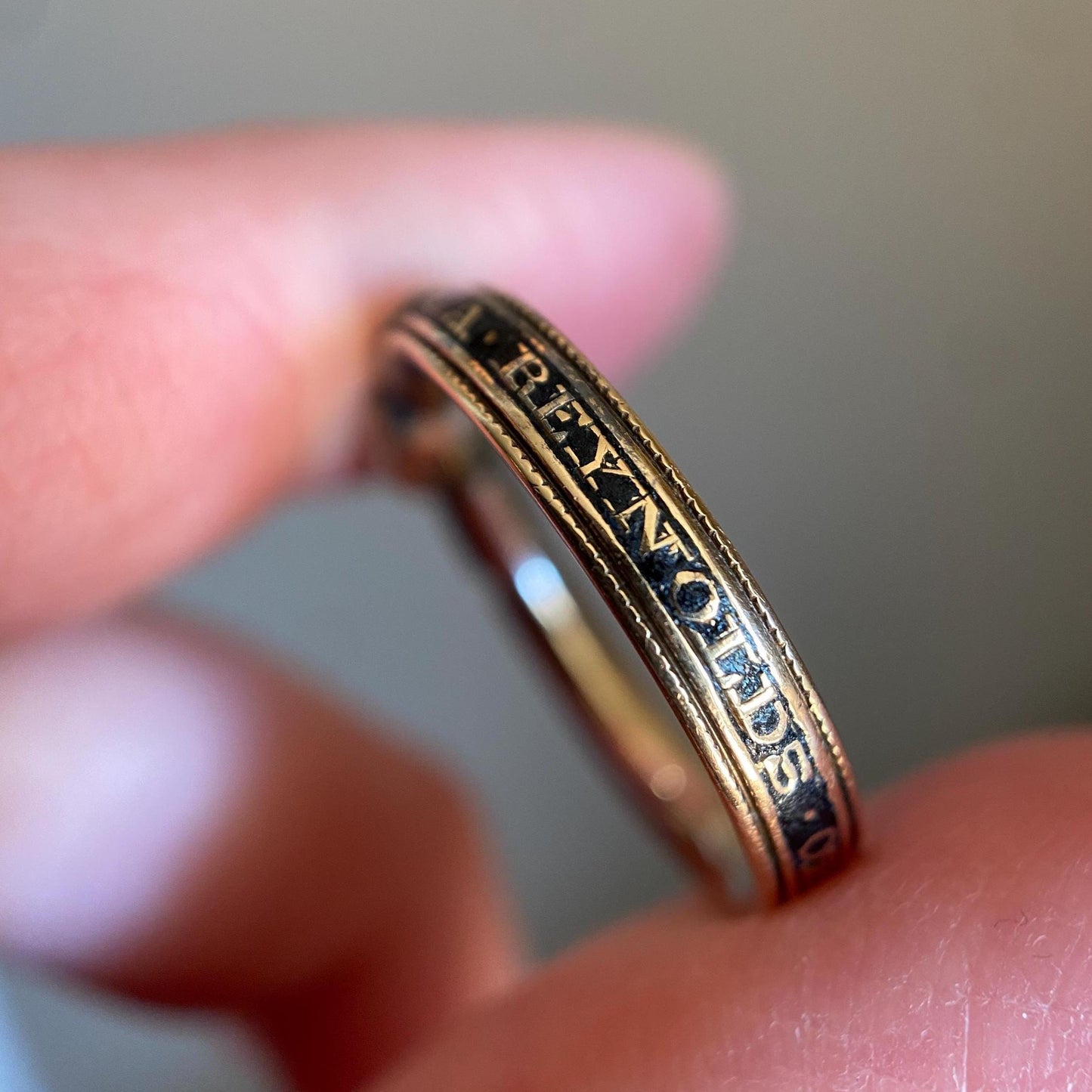 Antique Georgian Garnet, Rose-Cut Diamonds and Black Enamel Bejeweled Thin Mourning Band c. 1767 in 18k Gold & Silver, Collet Set, 18th Century