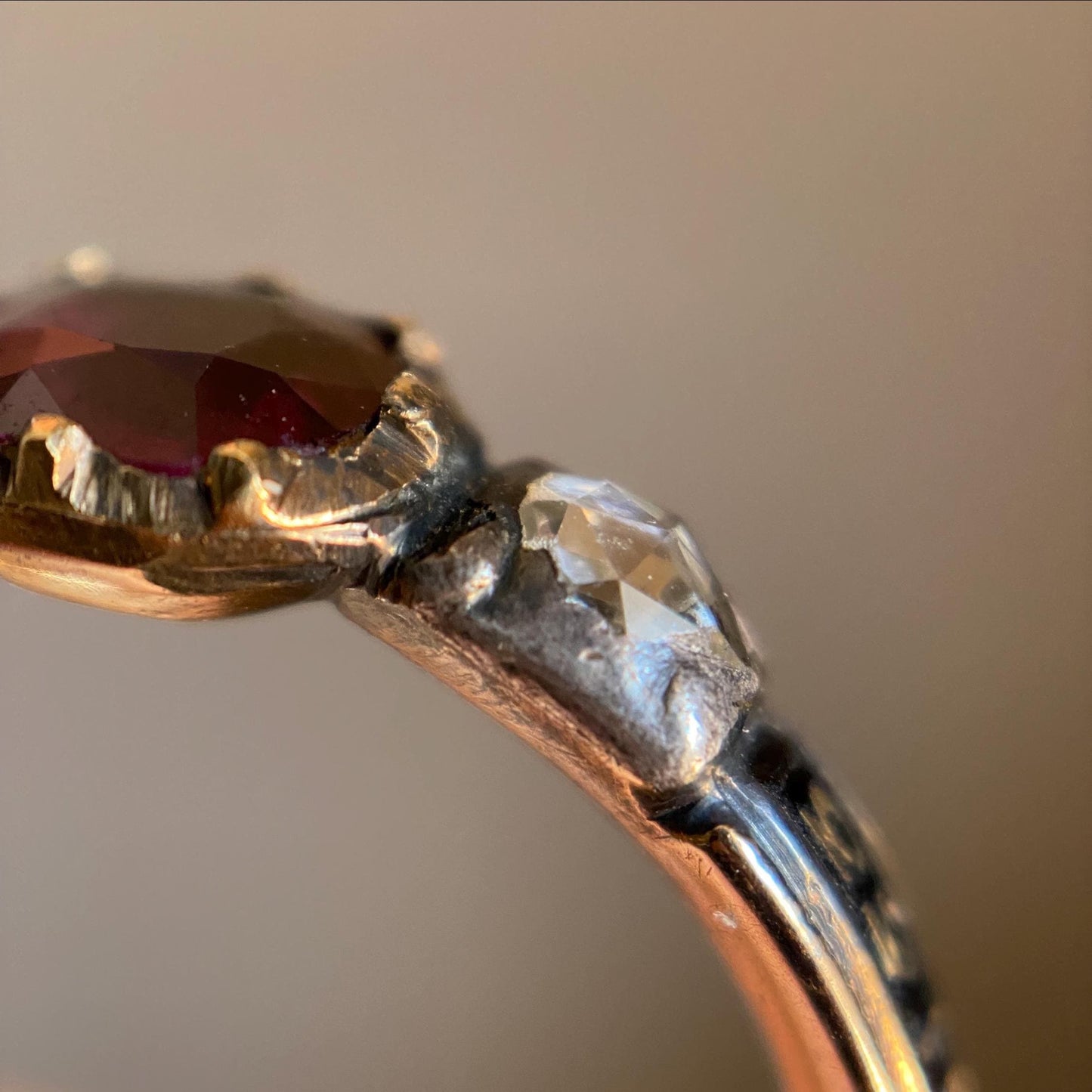 Antique Georgian Garnet, Rose-Cut Diamonds and Black Enamel Bejeweled Thin Mourning Band c. 1767 in 18k Gold & Silver, Collet Set, 18th Century