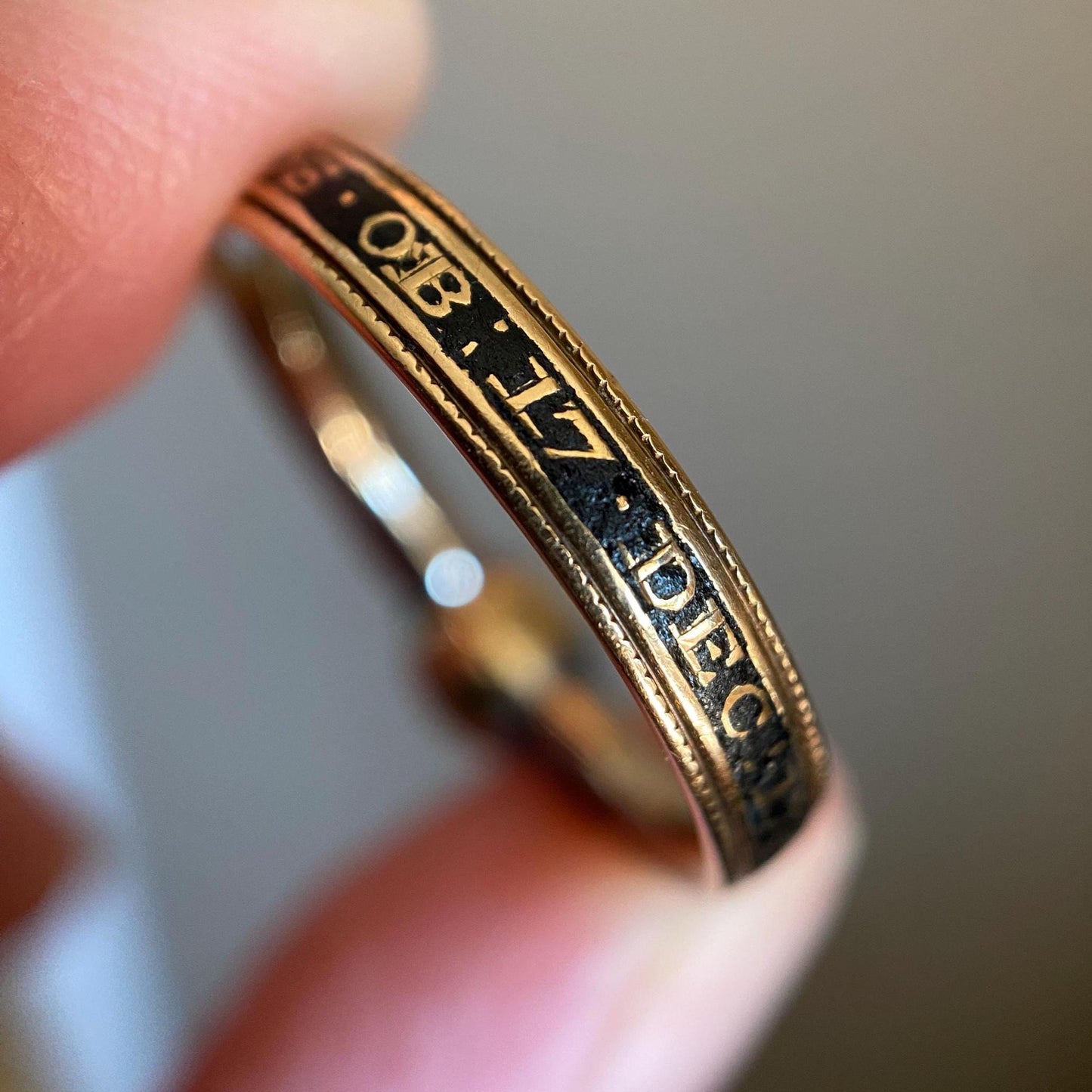 Antique Georgian Garnet, Rose-Cut Diamonds and Black Enamel Bejeweled Thin Mourning Band c. 1767 in 18k Gold & Silver, Collet Set, 18th Century