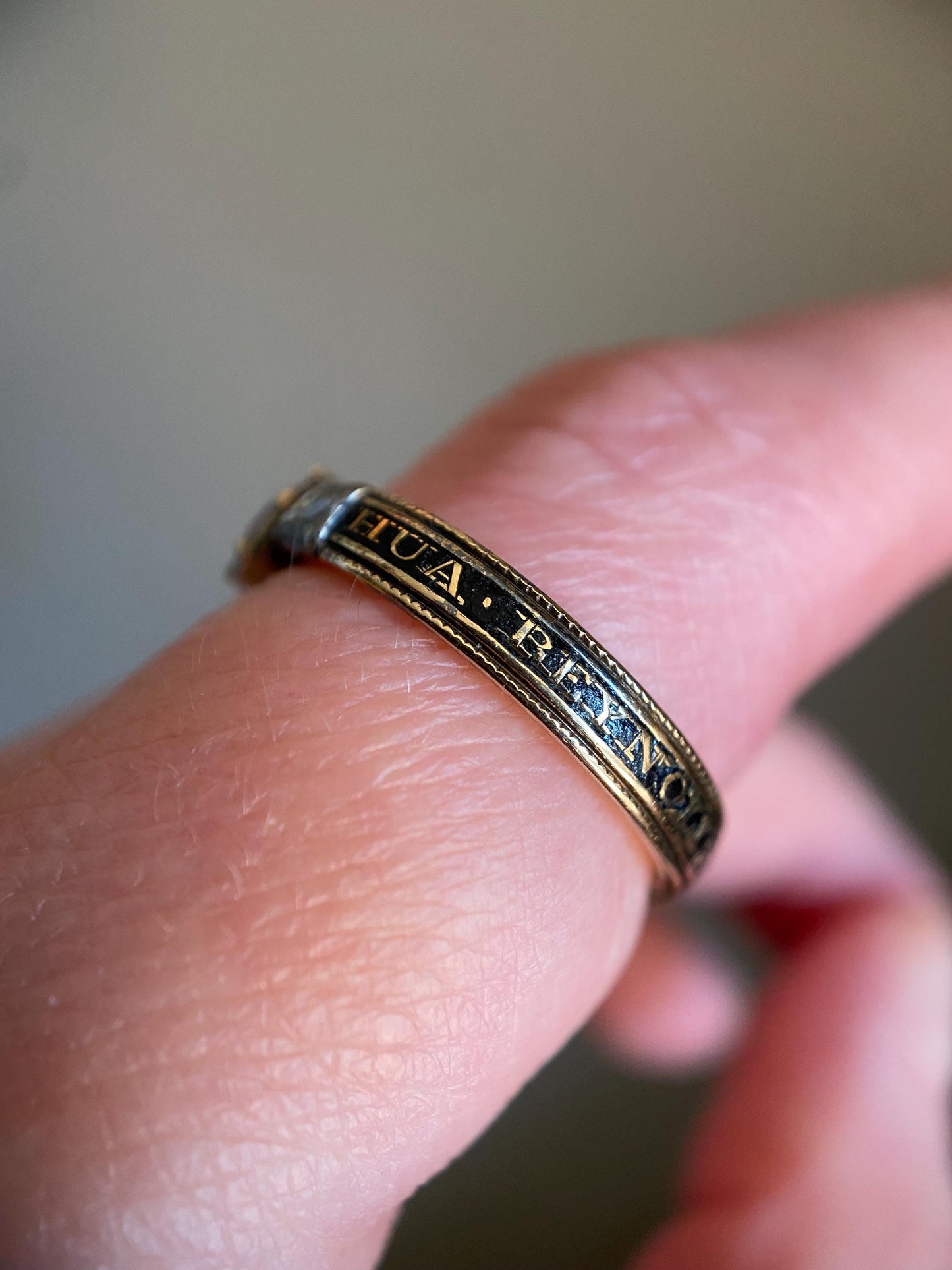 Antique Georgian Garnet, Rose-Cut Diamonds and Black Enamel Bejeweled Thin Mourning Band c. 1767 in 18k Gold & Silver, Collet Set, 18th Century