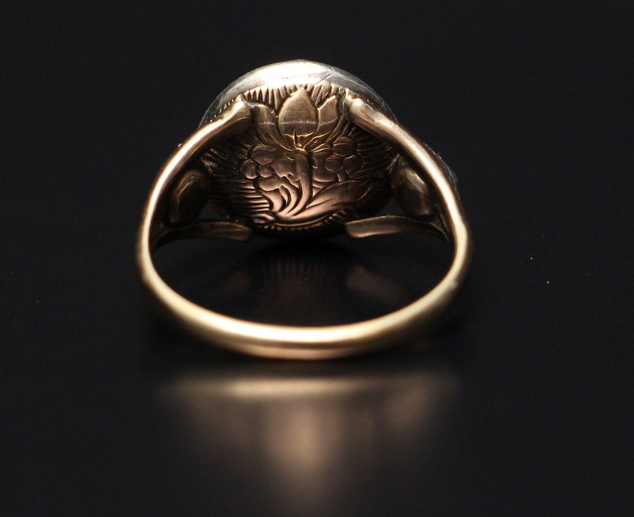 Antique Georgian Foiled Rose Cut Diamond Cluster Ring with Floral Engraved Verso in Silver & 14k Gold c. 1790, Target, Flower, 1700's