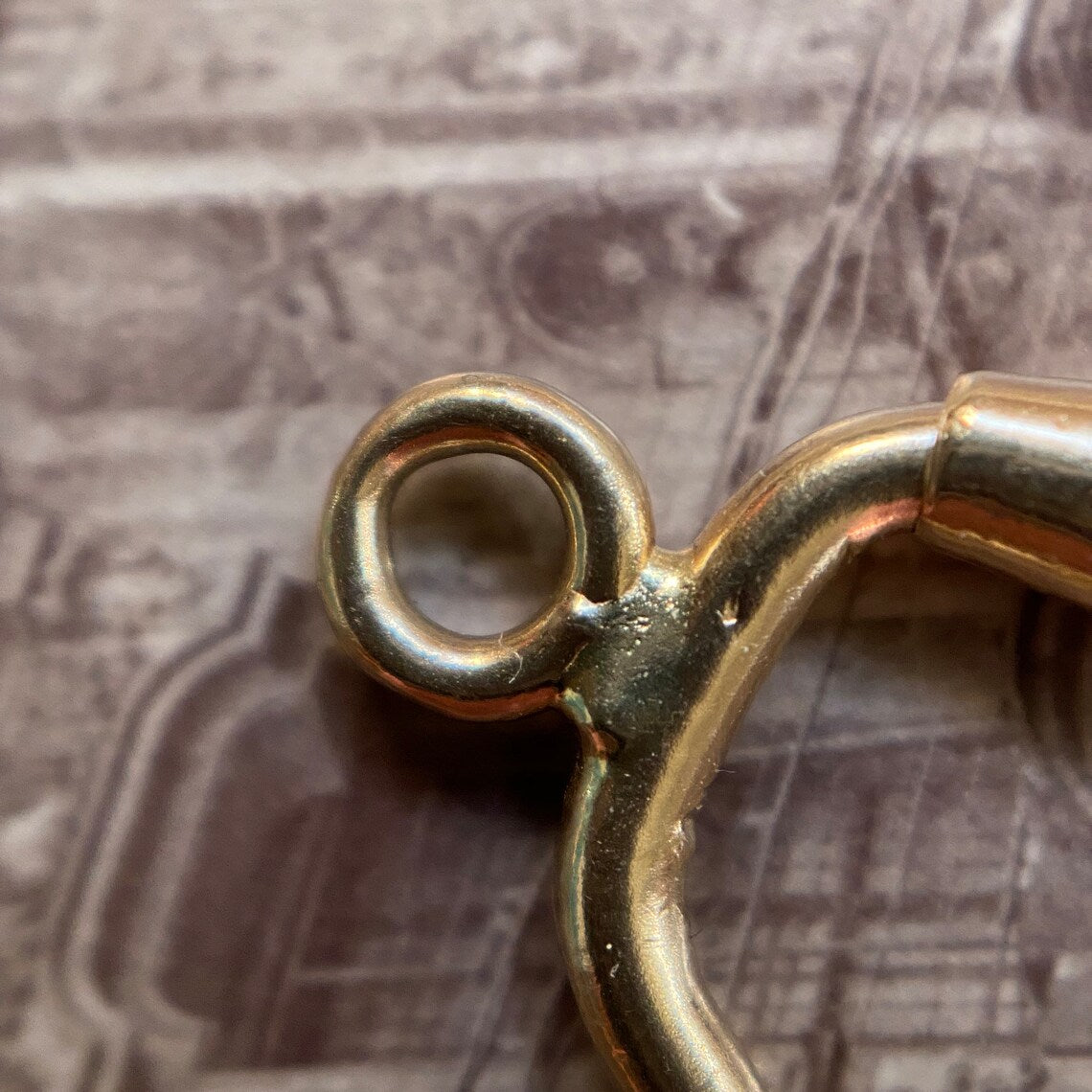 Vintage Triangular Coffin Carabiner Lock Pendant in 14k Gold c. 1980, Chain Extender, Charm Holder, 1980's, Key Chain, Connector