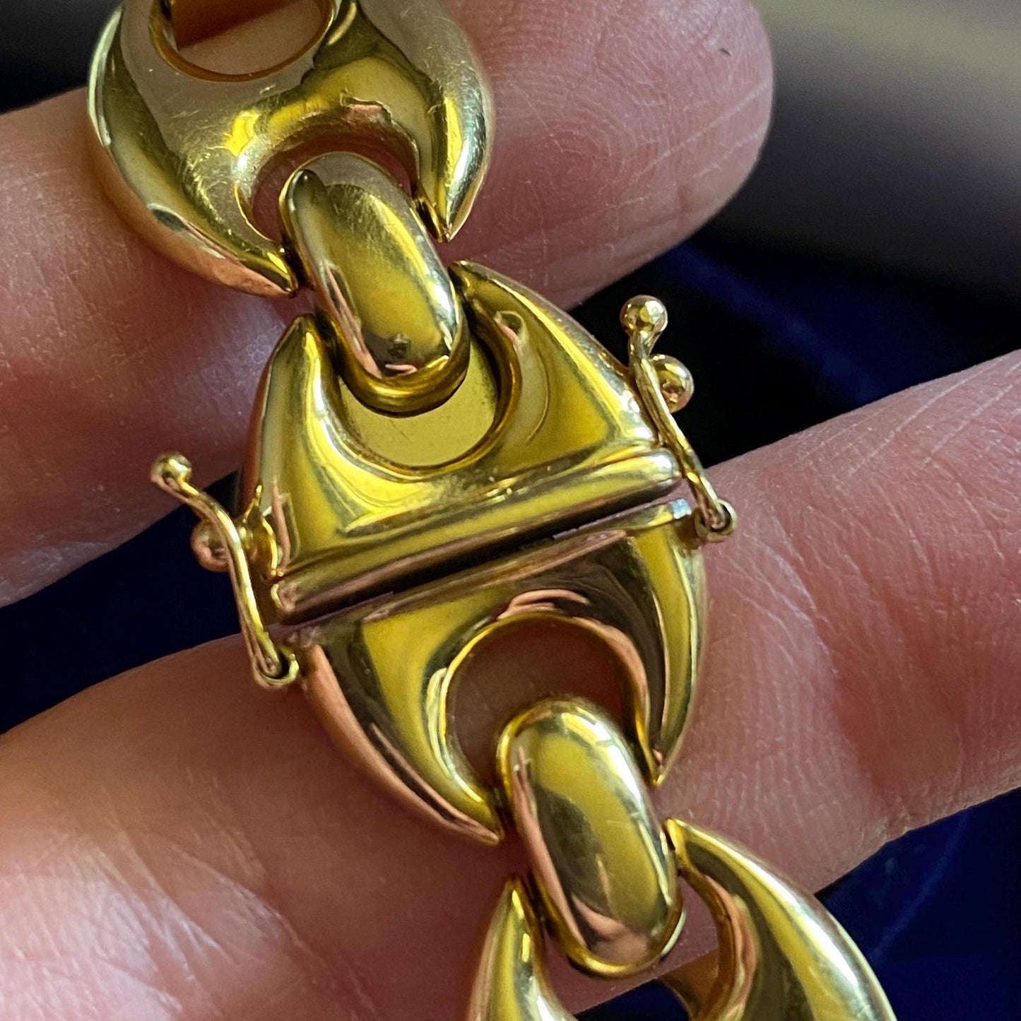Vintage Heavy & Solid Wide Puffed Mariner Link Bracelet in Sunny 18k Gold c. 1975, Italian, Gucci, Puffy, Anchor, Stacking, Stackable, Chain