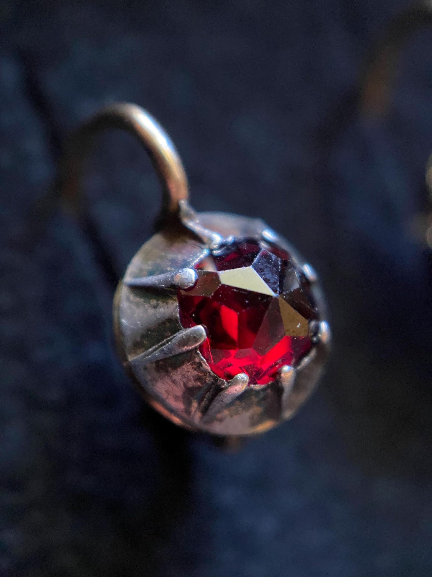 Antique Late Georgian French Rose-Cut Collet Set Garnet Drop Dormeuse Lever Back Earrings in 18k Gold and Silver c. 1850, Sleepers, Dangle, Huggie Hoops, 19th Century, 1800's