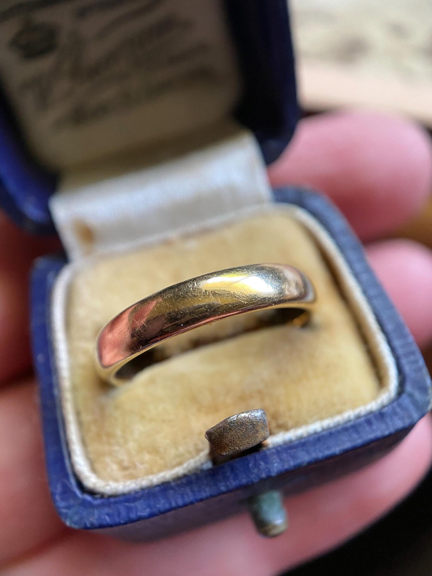 Vintage Plain Stackable Thick Donut Wedding Ring Band in Solid 18k Yellow Gold, Stacking, Midcentury, Art Deco, Eternity, Medium, Rounded