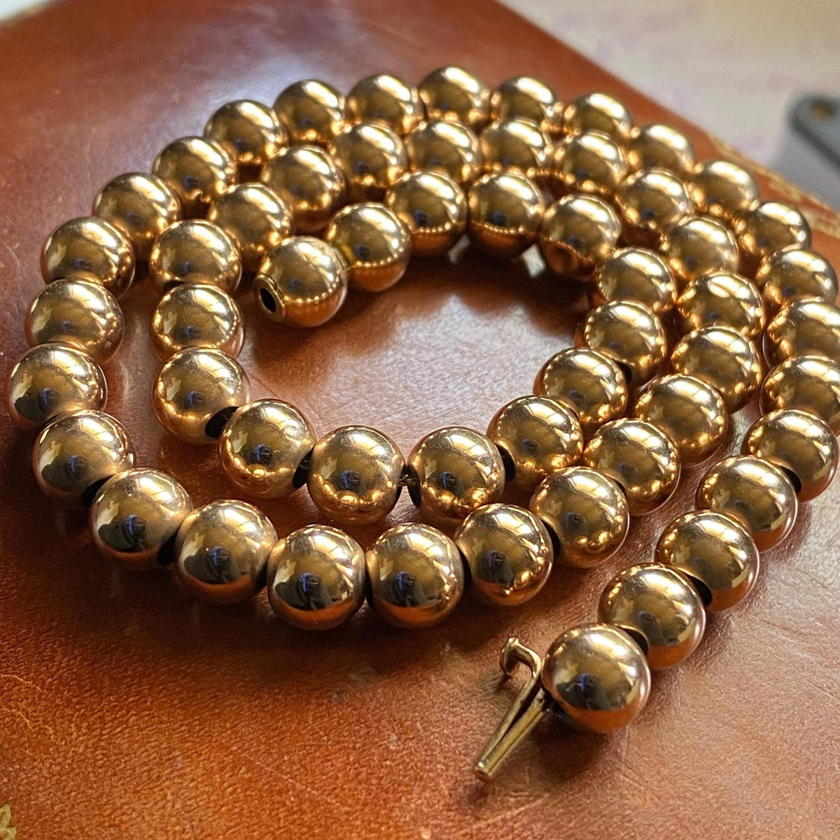 Antique Victorian Floating Gold Bead Chain Choker Necklace in 14k Gold c. 1900, Art Deco, Beaded, Minimalist, Vintage, Single Strand, Ball