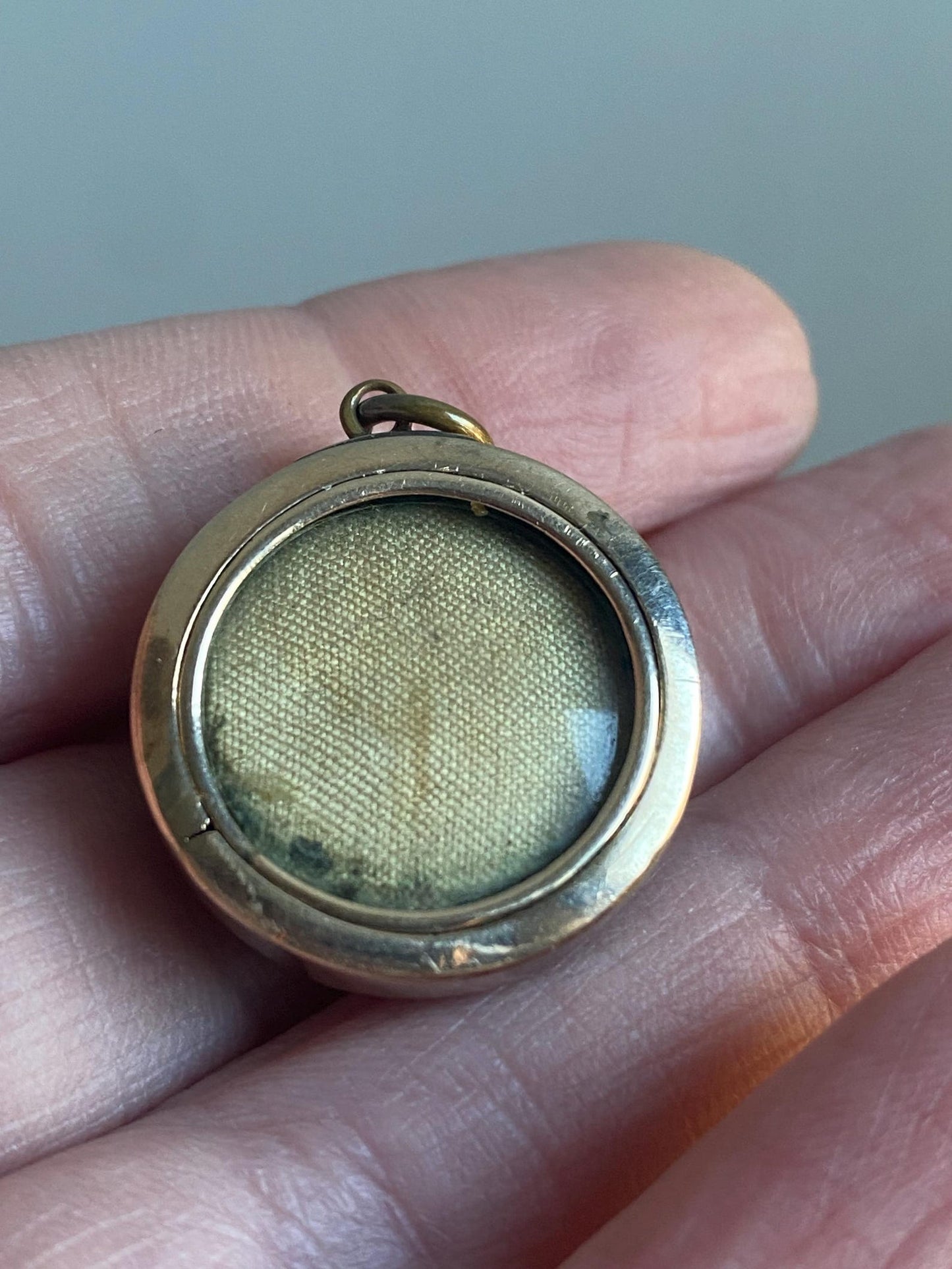 Antique Victorian Mourning Half Dome Banded Agate w/ Central Seed Pearl Starburst & Locket Back in 9k Gold, Bullseye, 1800's, Sentimental