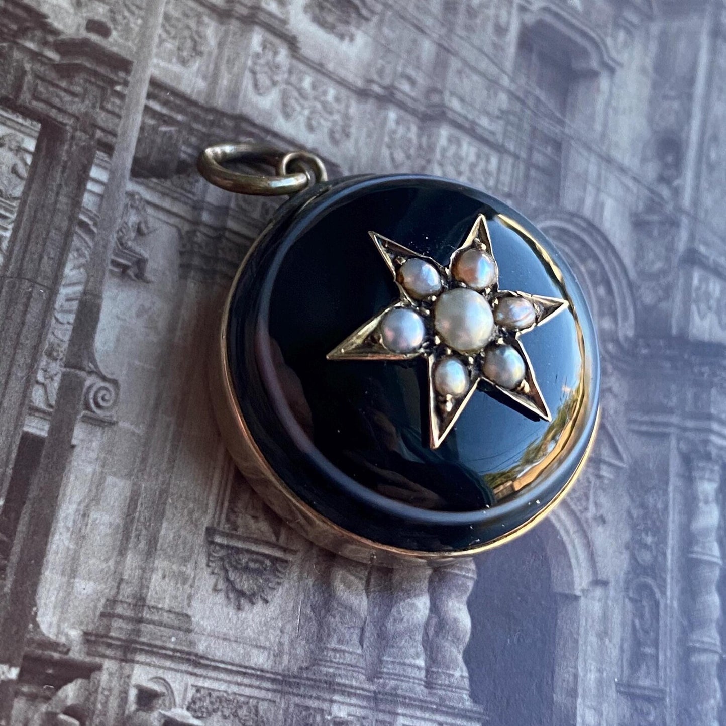 Antique Victorian Mourning Half Dome Banded Agate w/ Central Seed Pearl Starburst & Locket Back in 9k Gold, Bullseye, 1800's, Sentimental