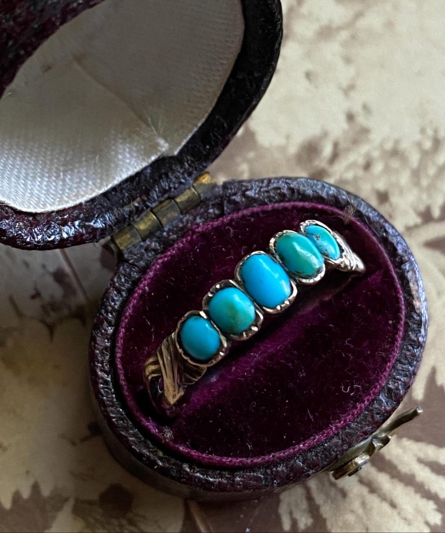 Antique Georgian Dainty and Slim Graduated 5 Stone Half Hoop Turquoise Ring w/ Swirling Open Shoulders in 9k Gold, 1800s, Stacking, Eternity