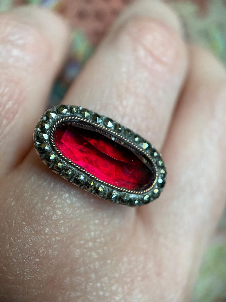 Antique Georgian French Oval Long Lozenge Foiled Garnet Paste with Marcasite Halo Ring in Silver and 18k Gold, 18th c, Cluster, Surround, Faceted