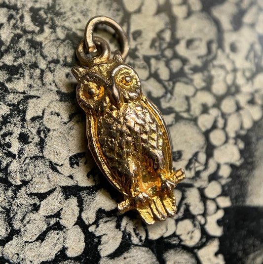 Vintage English Puffy Detailed Sitting Owl Charm in 9k Gold with Birmingham Hallmarks c. 1960, Pendant, Bird, Figural, Three-Dimensional