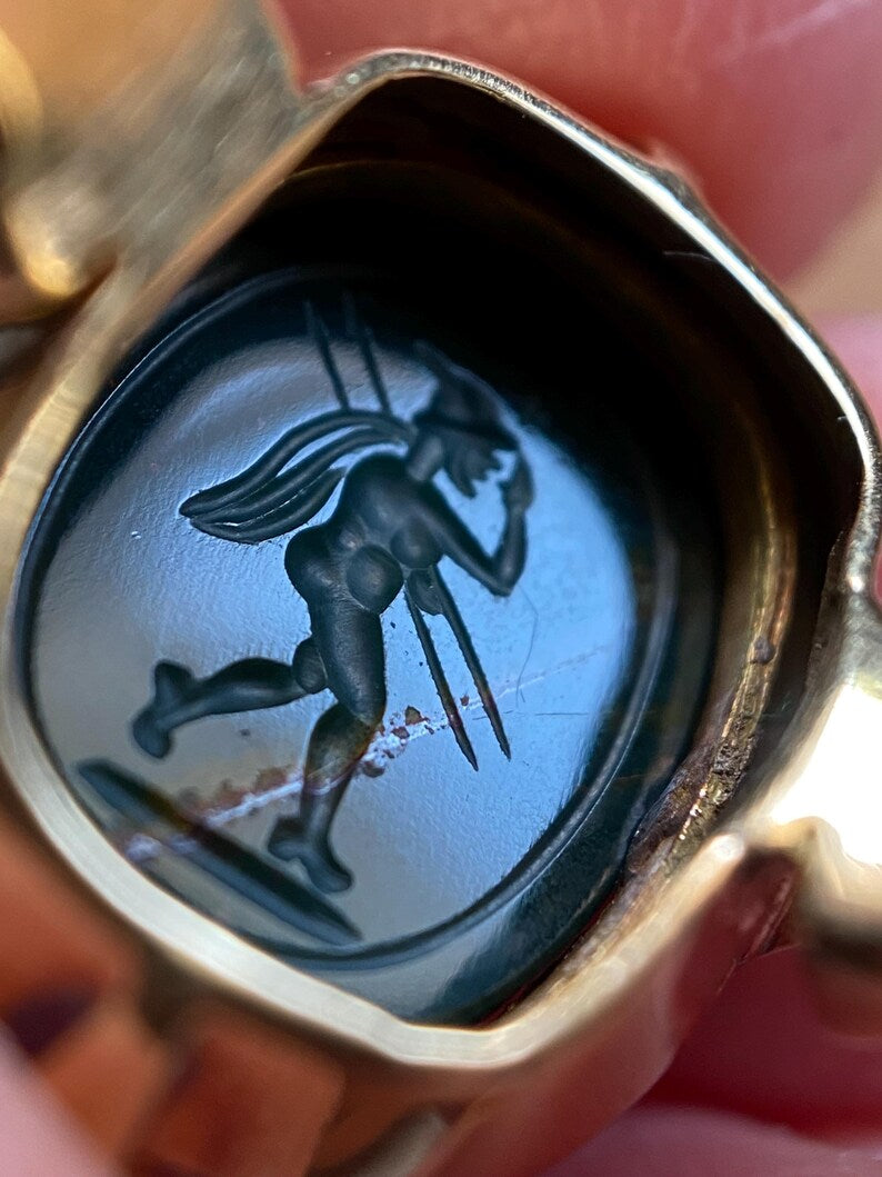 Antique Victorian Egyptian Revival Carved Bloodstone Scarab Ring with Classical Reverse Intaglio in 18k Gold, Double Sided, Men's, Signet, Hardstone, Archeological