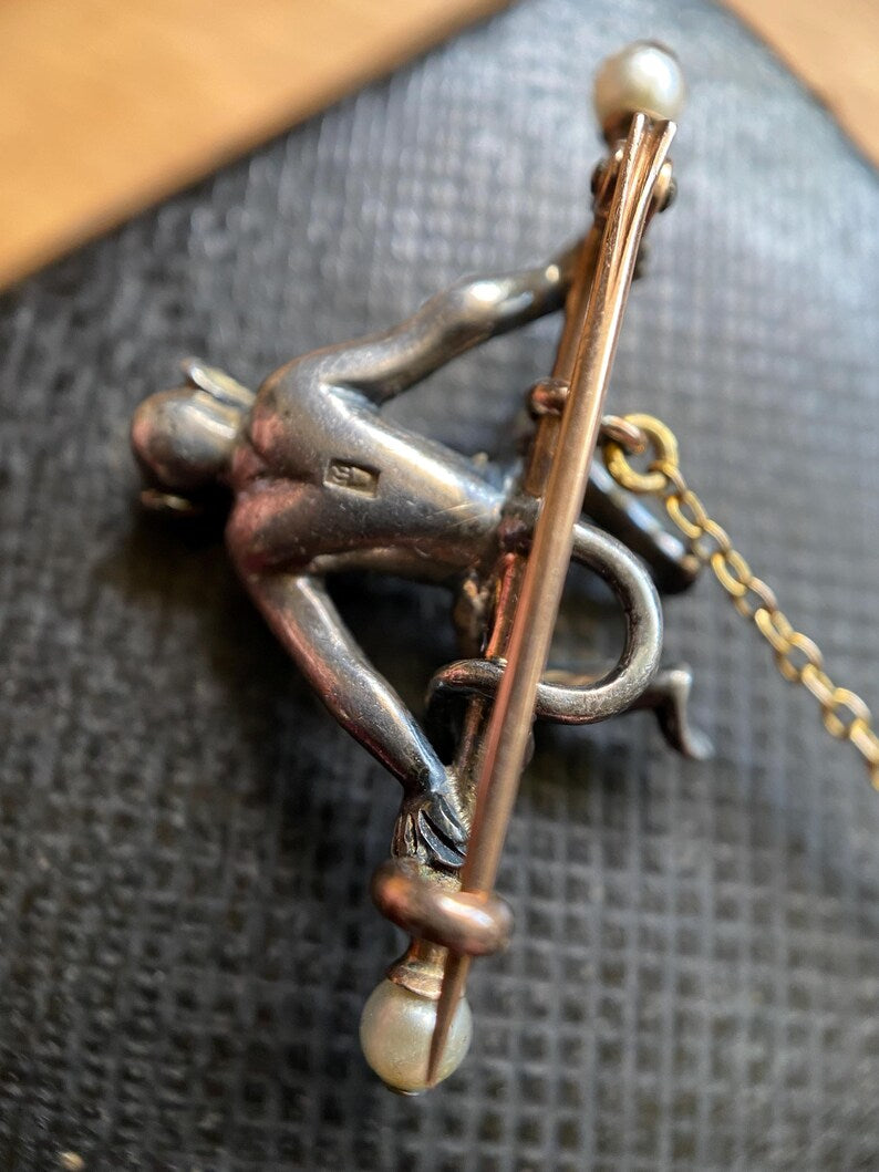 Antique Edwardian Pair of Playful Monkeys Bar Brooch Set with "Diamond" Paste Rounds & Faux Pearls in Silver, Figural, Art Deco, Pin, 1900's