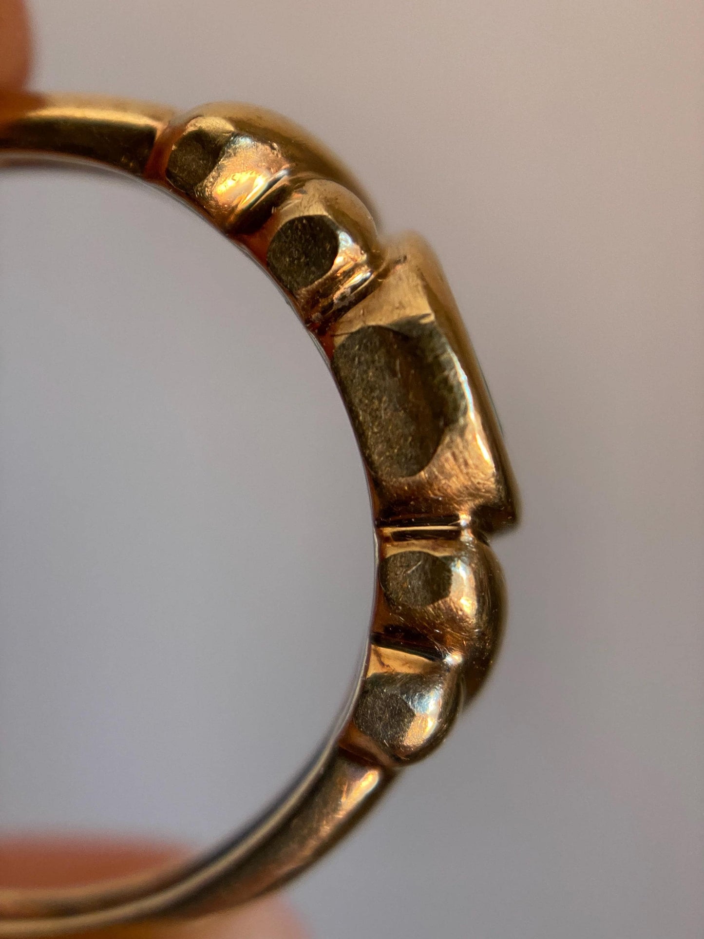 Vintage Retro Oval Bezel Set Emerald Solitaire Crisscross Band Stacking Ring in 10k Gold c 1980, Stackable, Estate, Twist, Knot, X, Mid Cen