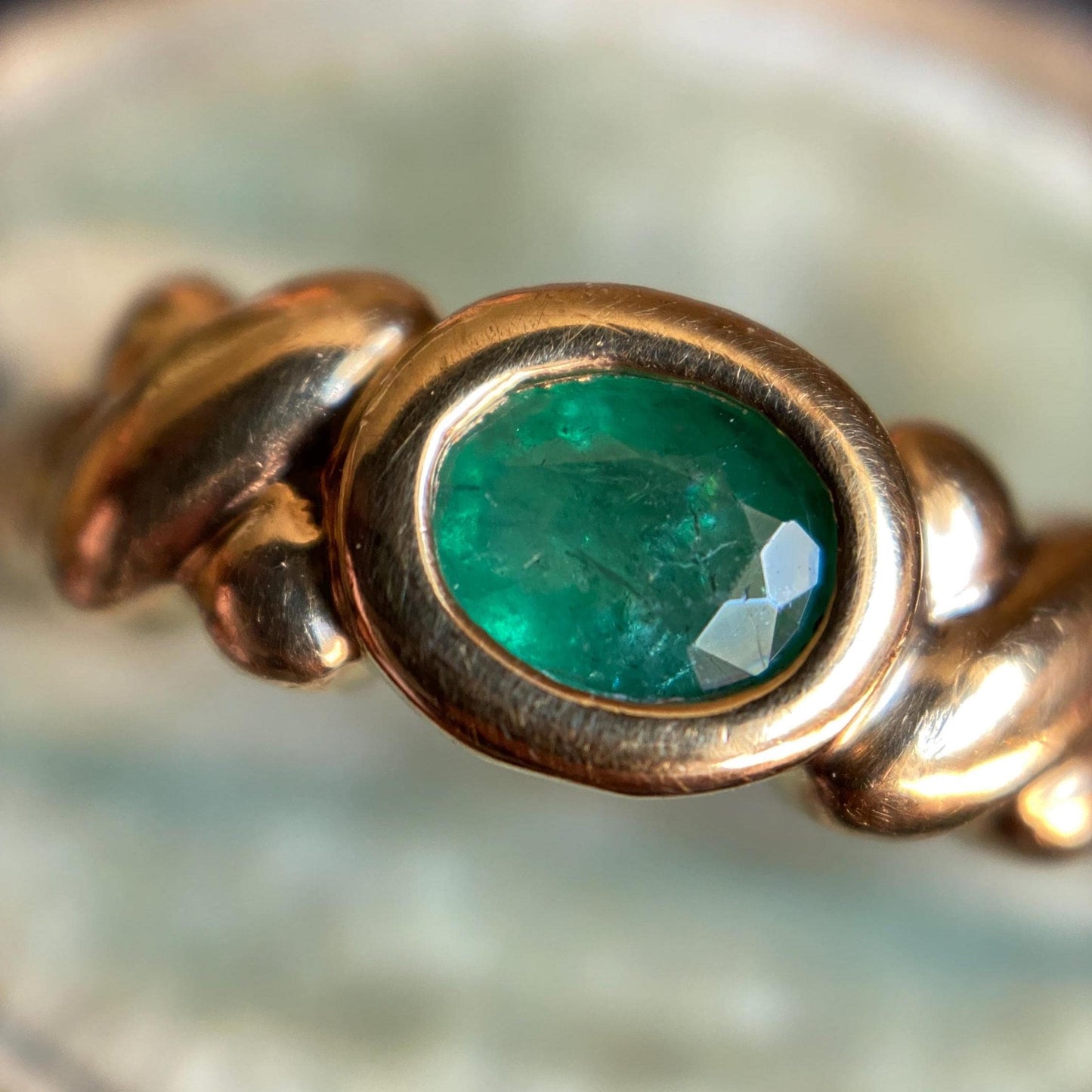Vintage Retro Oval Bezel Set Emerald Solitaire Crisscross Band Stacking Ring in 10k Gold c 1980, Stackable, Estate, Twist, Knot, X, Mid Cen