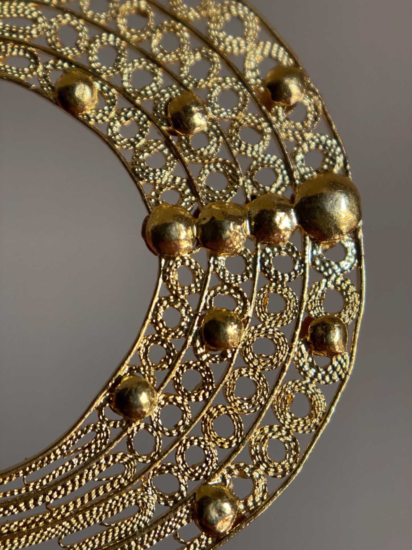 Vintage Portuguese High Karat Woven & Beaded Filigree Small Huggie Hoop Earrings 19k Gold, Arrecadas, Cannetille, Openwork, Estate, Sleeper