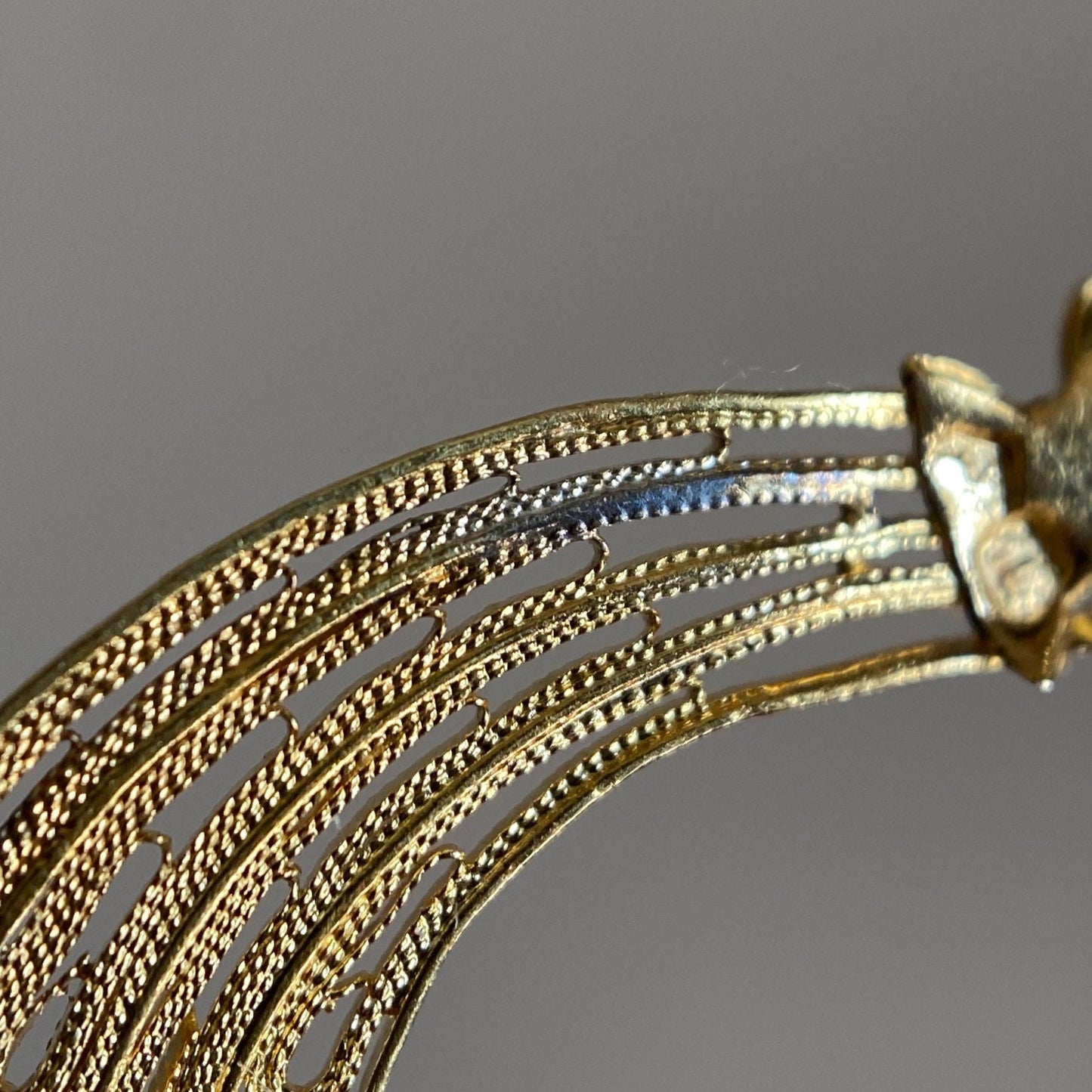 Vintage Portuguese High Karat Woven & Beaded Filigree Small Huggie Hoop Earrings 19k Gold, Arrecadas, Cannetille, Openwork, Estate, Sleeper