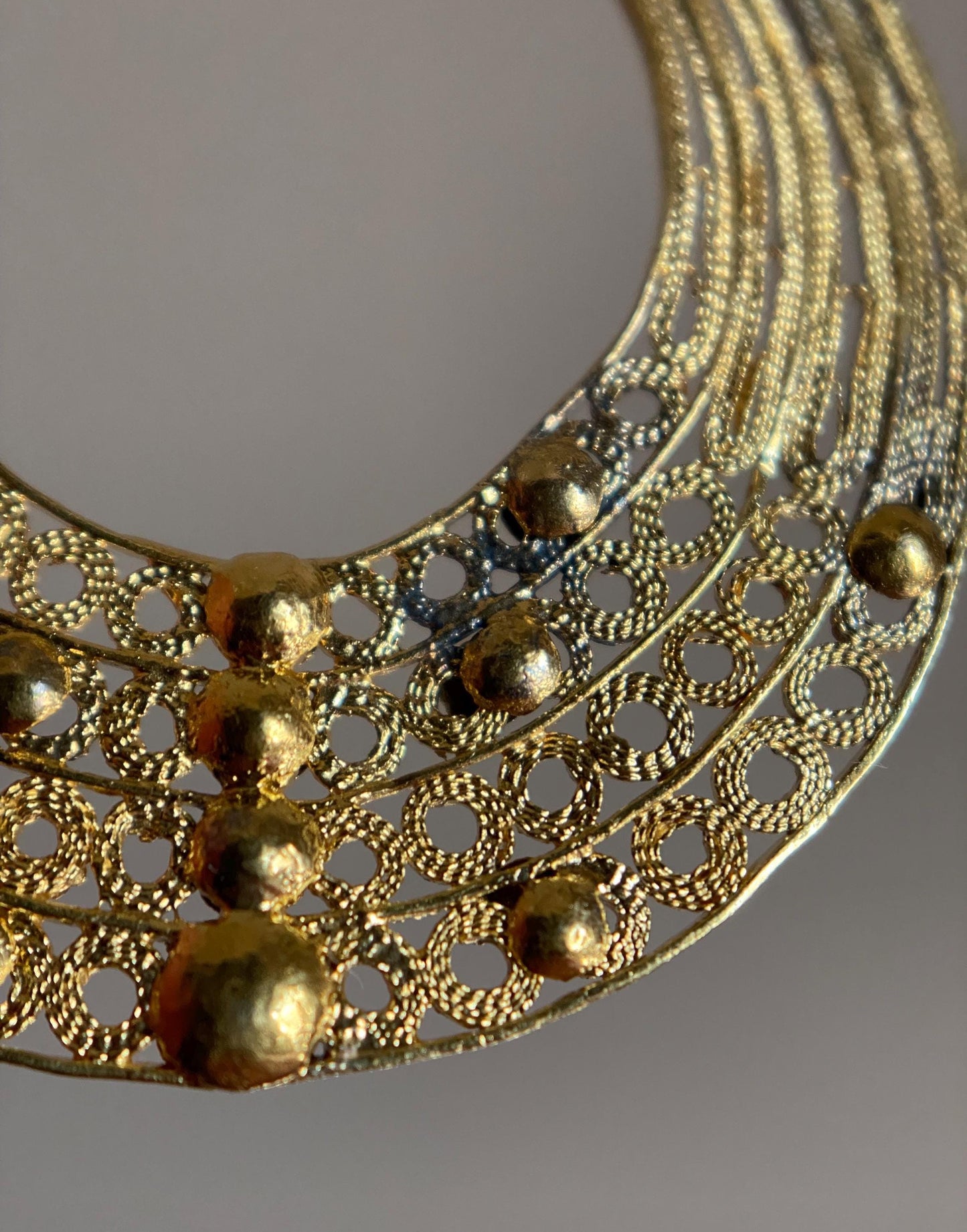 Vintage Portuguese High Karat Woven & Beaded Filigree Small Huggie Hoop Earrings 19k Gold, Arrecadas, Cannetille, Openwork, Estate, Sleeper