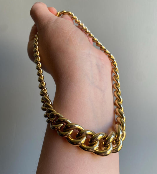 Vintage Italian Graduated Hollow Curb Chain Collar Choker Necklace in 14k Gold c. 1970, Mid Century, Estate, Statement, Bold, Maximalist, Chunky
