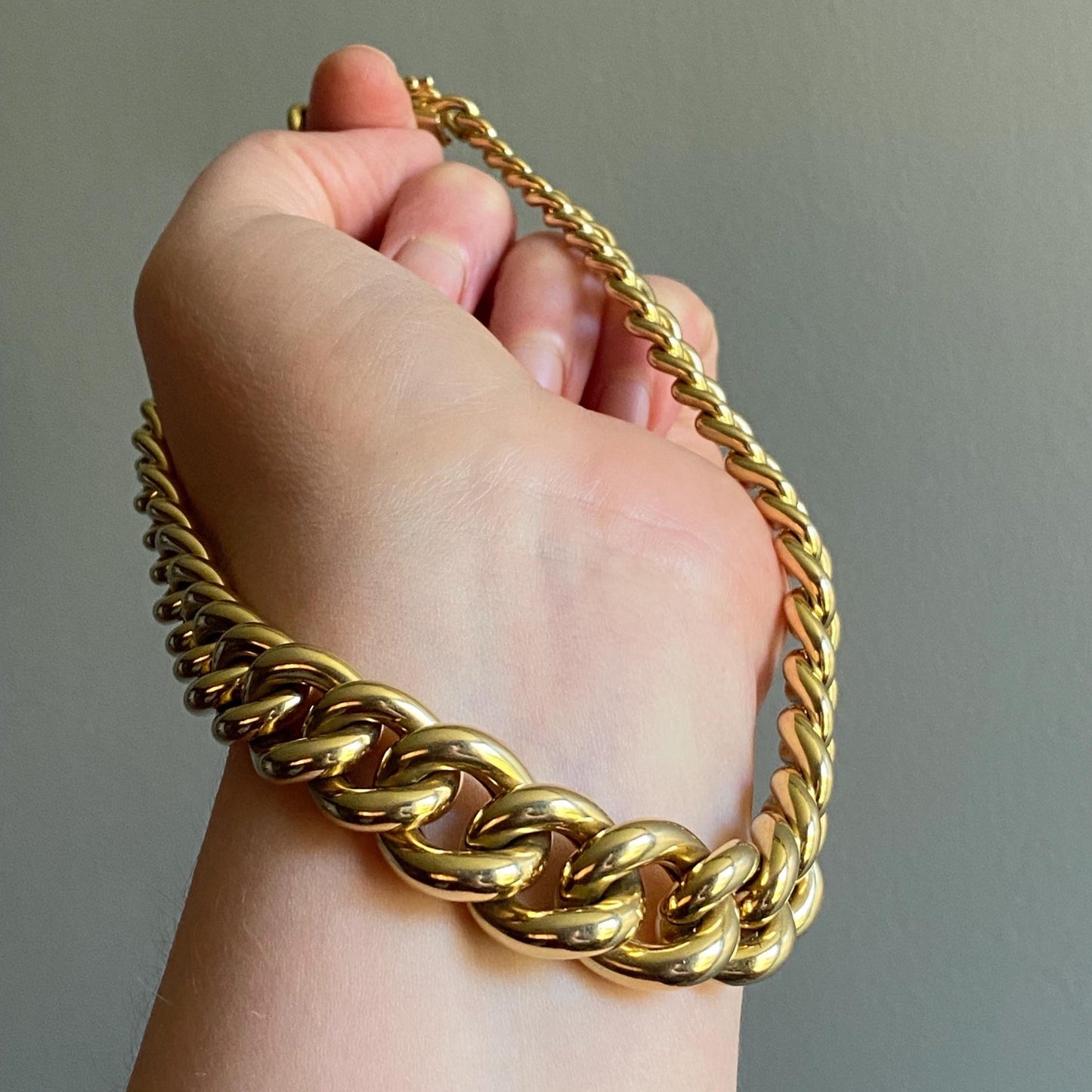 Vintage Italian Graduated Hollow Curb Chain Collar Choker Necklace in 14k Gold c. 1970, Mid Century, Estate, Statement, Bold, Maximalist, Chunky