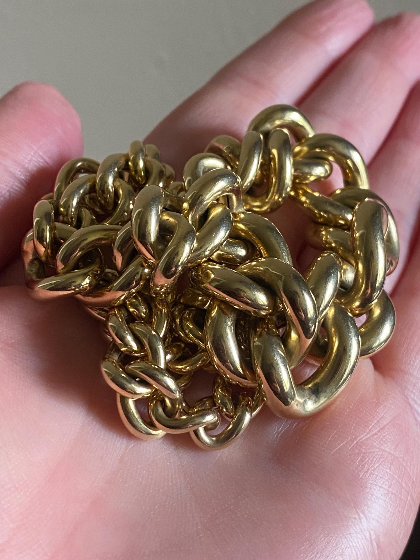 Vintage Italian Graduated Hollow Curb Chain Collar Choker Necklace in 14k Gold c. 1970, Mid Century, Estate, Statement, Bold, Maximalist, Chunky