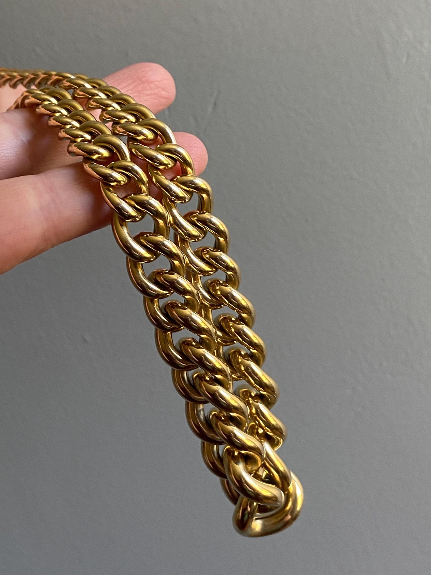Vintage Italian Graduated Hollow Curb Chain Collar Choker Necklace in 14k Gold c. 1970, Mid Century, Estate, Statement, Bold, Maximalist, Chunky