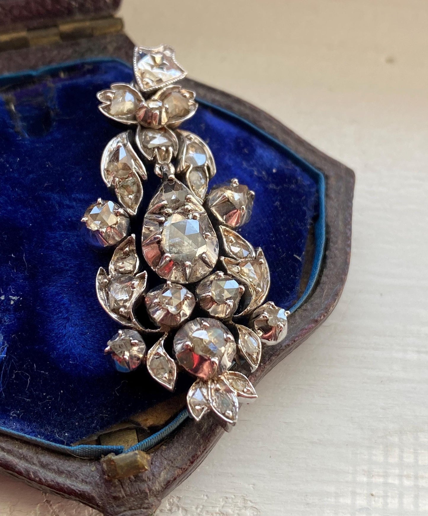 Antique Georgian 18th Century Rose Cut Diamond Articulated Long Chandelier Drop Pendant in Silver, Dangle, 1700s, Necklace, Collet Set