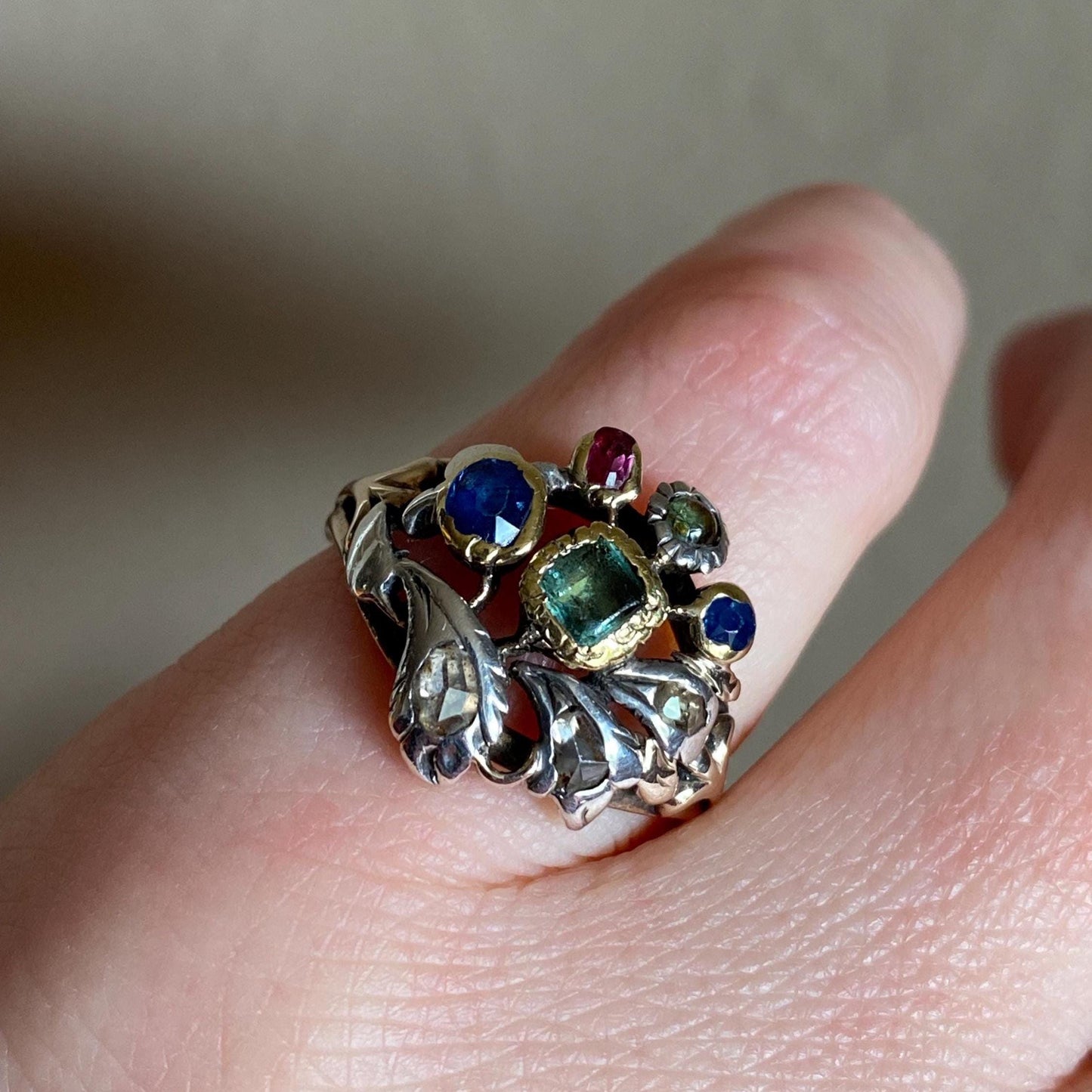 Antique Georgian Multi Gemstone Giardinetti Flower Garden Ring with Emeralds, Sapphires, Spinel and Diamonds in 9k Gold and Silver c. 1760, Italian, 18th Century