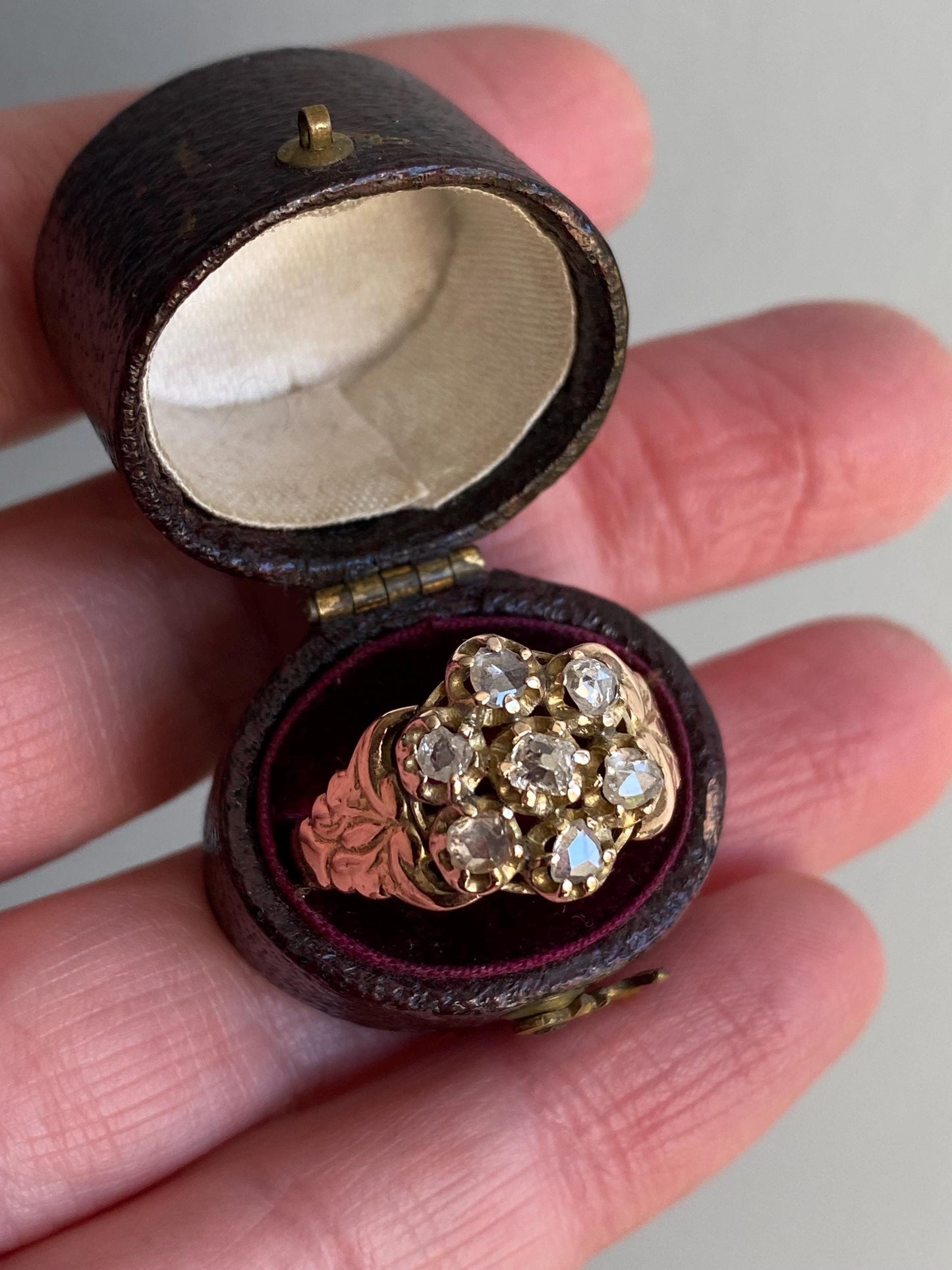 Antique Early Victorian Old Cut Diamond Seven Stone Daisy Ring with Wide Ornate Curling Shoulders 10k Gold c. 1850, Flower, Pansy, Georgian