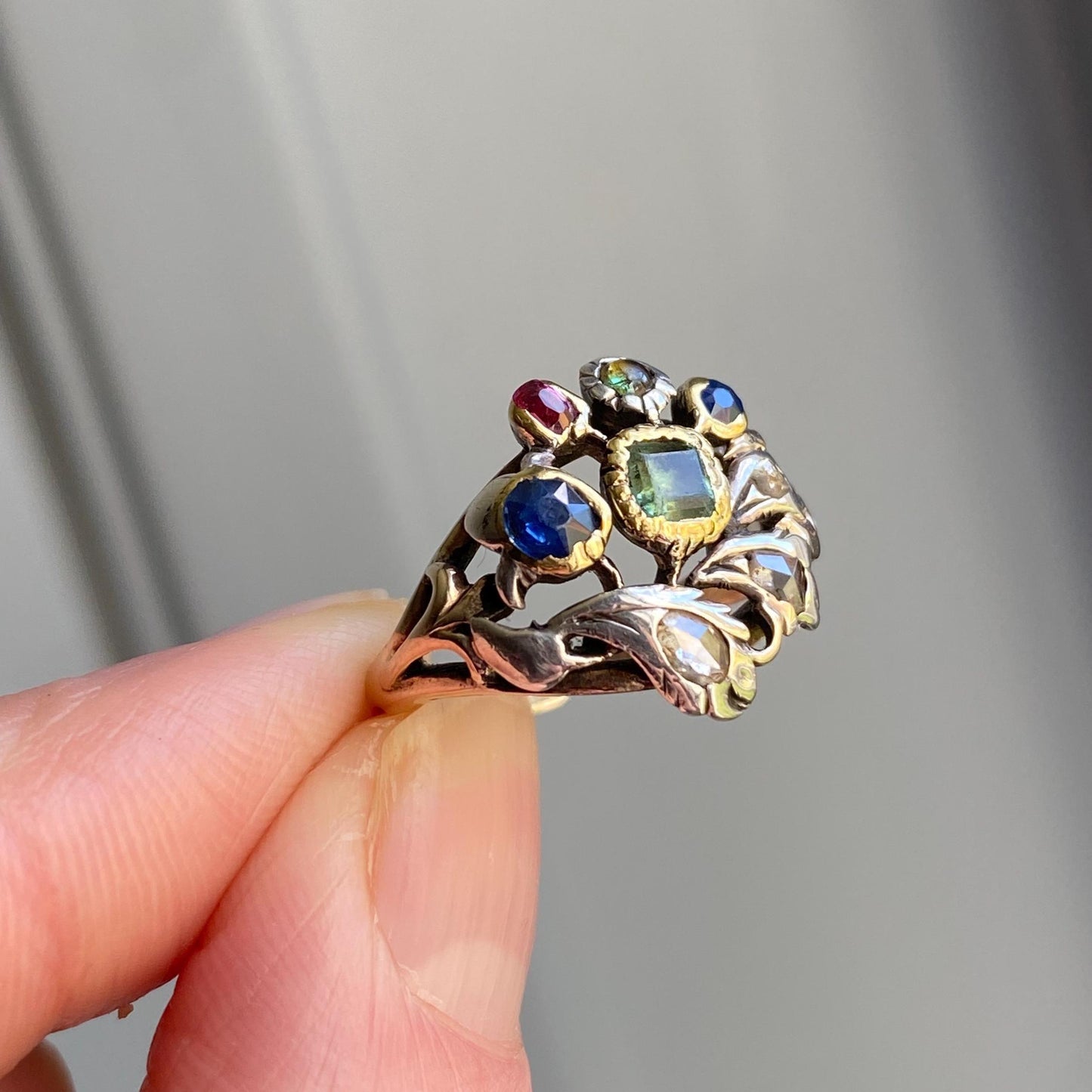 Antique Georgian Multi Gemstone Giardinetti Flower Garden Ring with Emeralds, Sapphires, Spinel and Diamonds in 9k Gold and Silver c. 1760, Italian, 18th Century