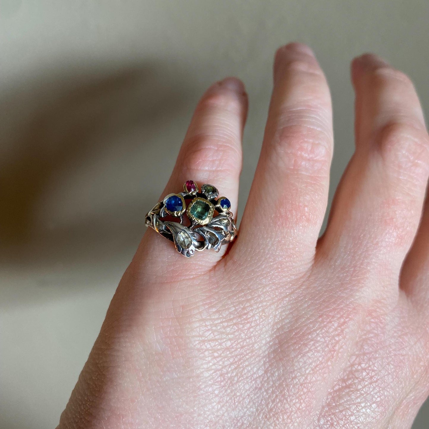 Antique Georgian Multi Gemstone Giardinetti Flower Garden Ring with Emeralds, Sapphires, Spinel and Diamonds in 9k Gold and Silver c. 1760, Italian, 18th Century