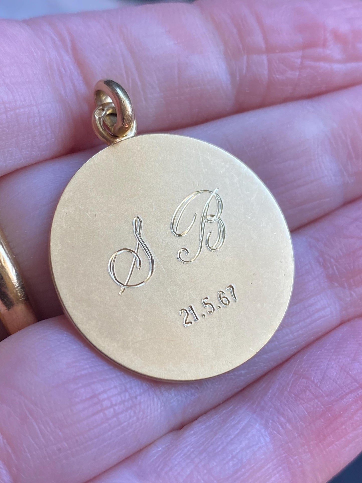 Vintage French Signed Becker "Notre Dame de Paris" Virgin Mother Mary Religious Medal Pendant w/ Inscription c. 1967 in 18k Gold, Medallion