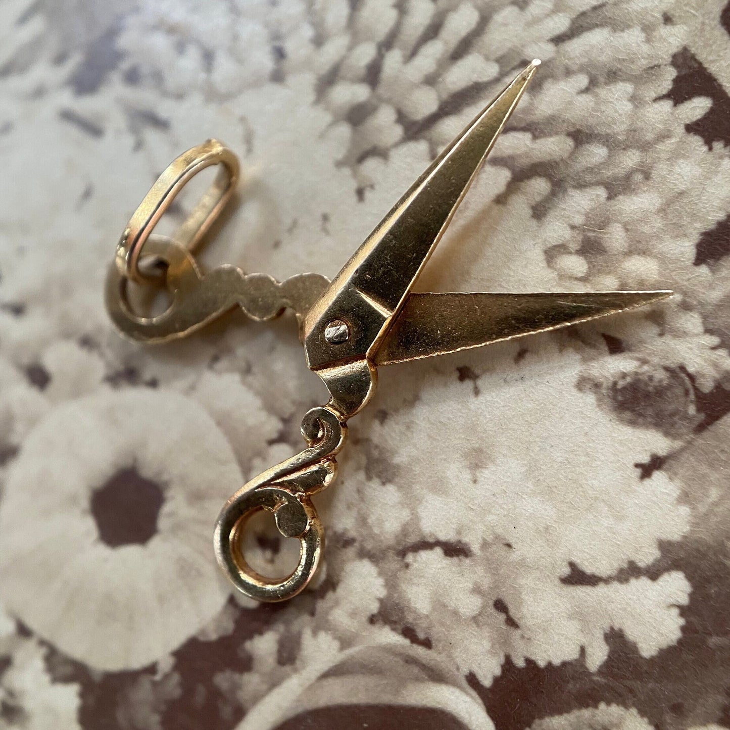Vintage Mechanical Movable Ornate Miniature Scissors Charm in 14k Gold c. 1970, Articulated, Shears, 1970's, 1900's