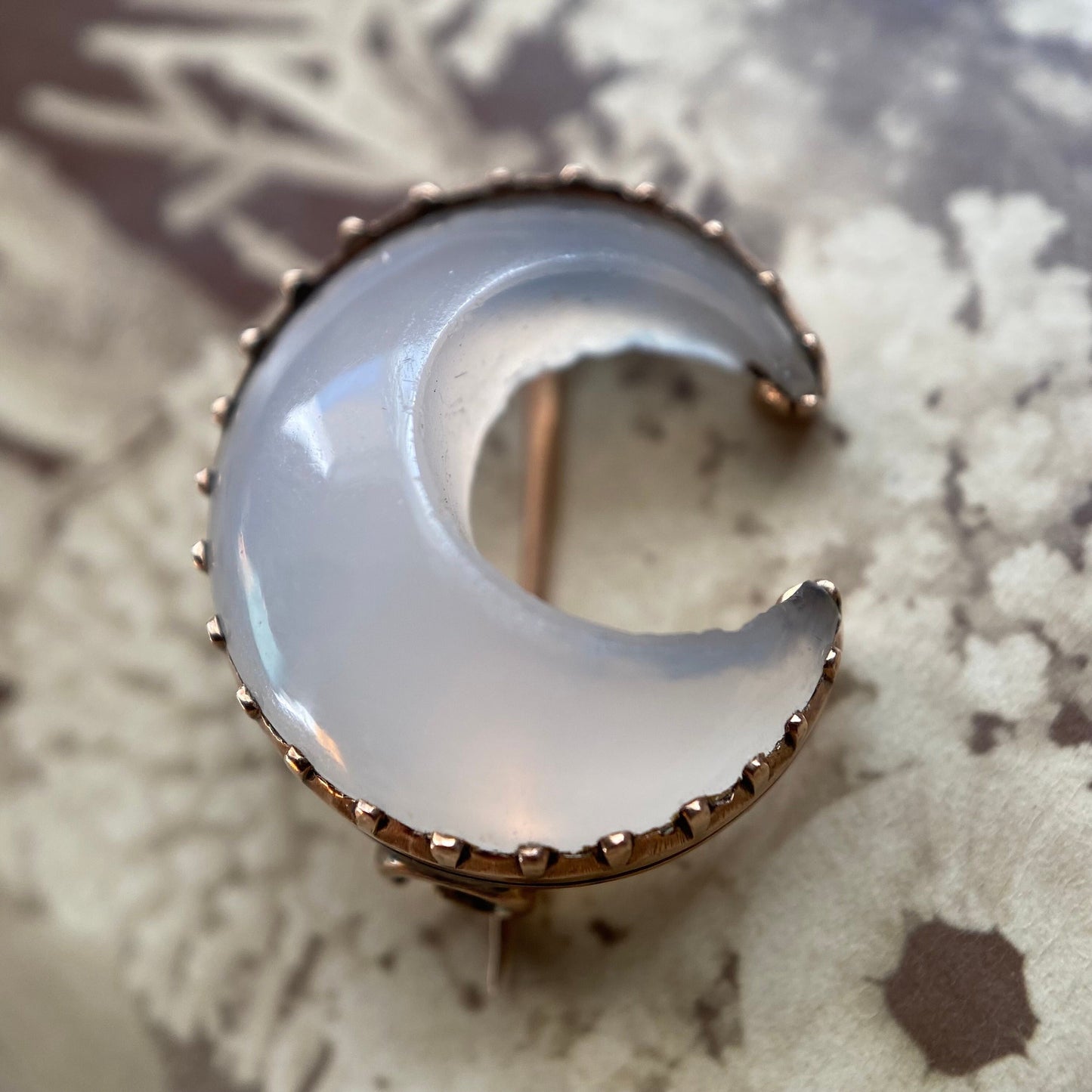 Antique Georgian Clear Chalcedony Crescent Moon Brooch in 10k Rose Gold c. 1820, Celestial, 1800's, Pin, Fichu, Lace Pin