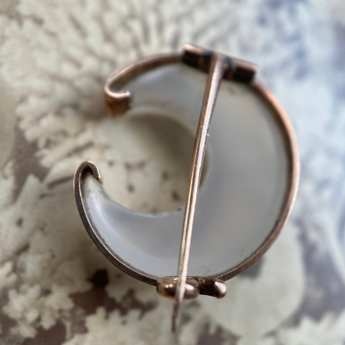 Antique Georgian Clear Chalcedony Crescent Moon Brooch in 10k Rose Gold c. 1820, Celestial, 1800's, Pin, Fichu, Lace Pin